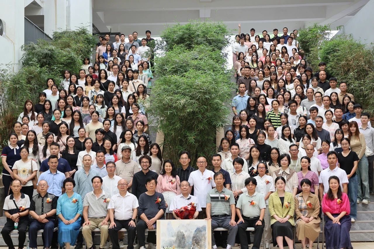 桂平市中小学美术教师水彩画专题培训活动暨大藤峡水彩画社成立仪式在我校顺利举行 丨 星空体育在线(中国)官方网站